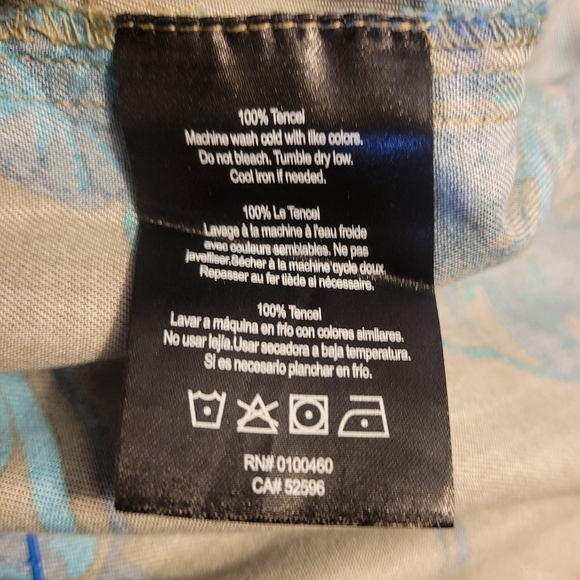 Kavu Tan and Blue Leaf Print Mini Skirt. Size M - Picture 6 of 7
